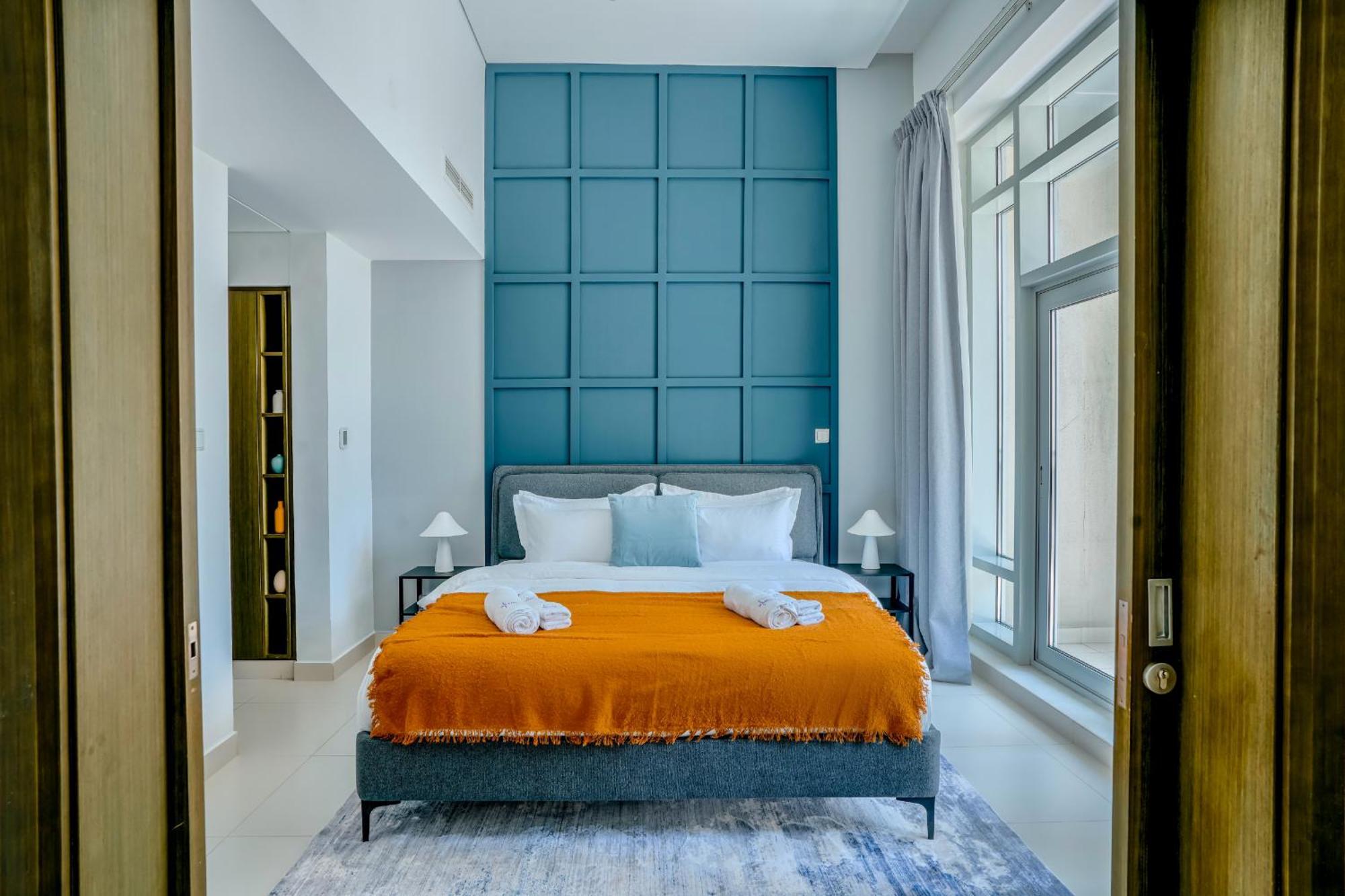 New Modern 1bhk 5 Min Walk To Mall 99walk Score Apartment *